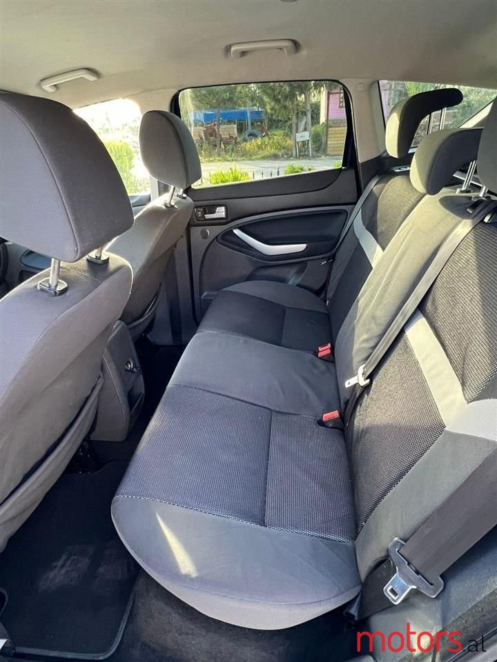 2010' Ford Kuga photo #2