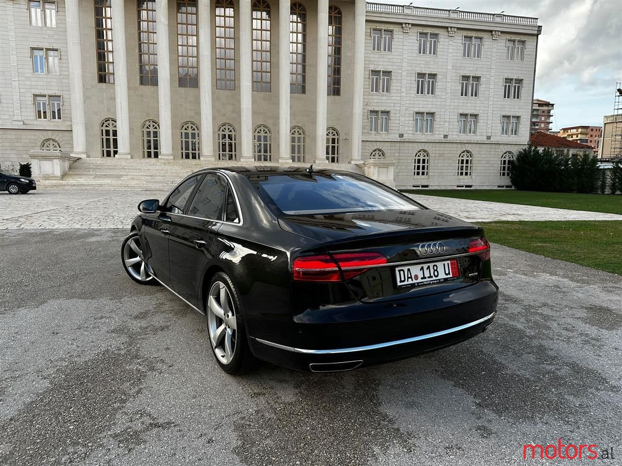 2015' Audi A8 photo #4