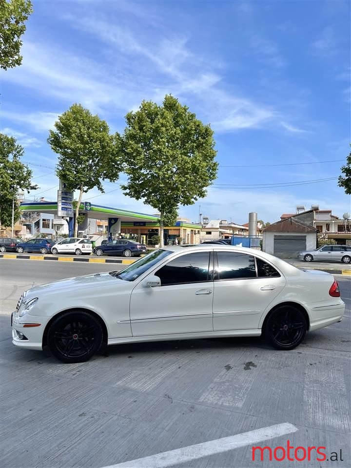 2009' Mercedes-Benz E 350 photo #4