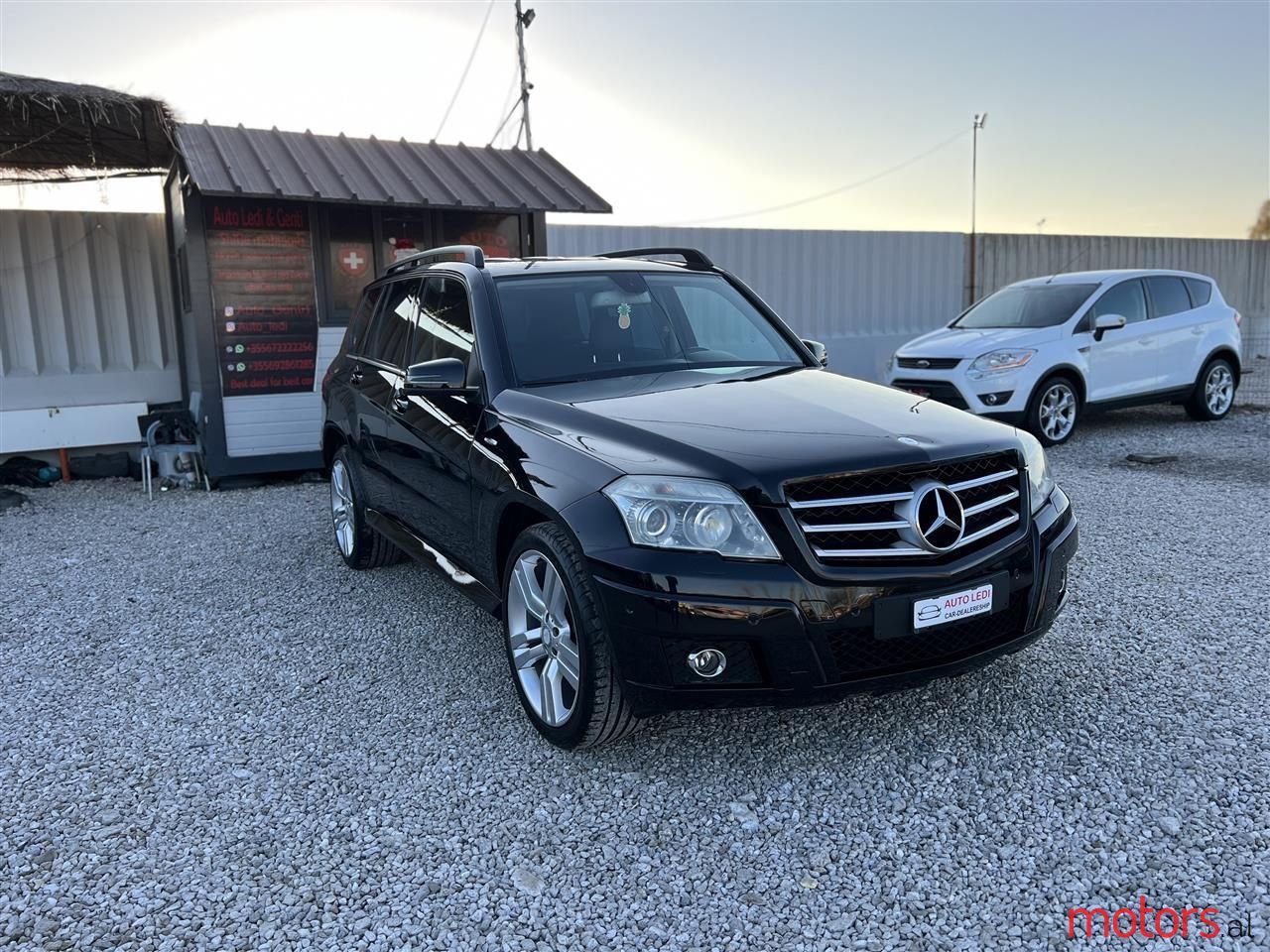 2009' Mercedes-Benz GLK 220 photo #1