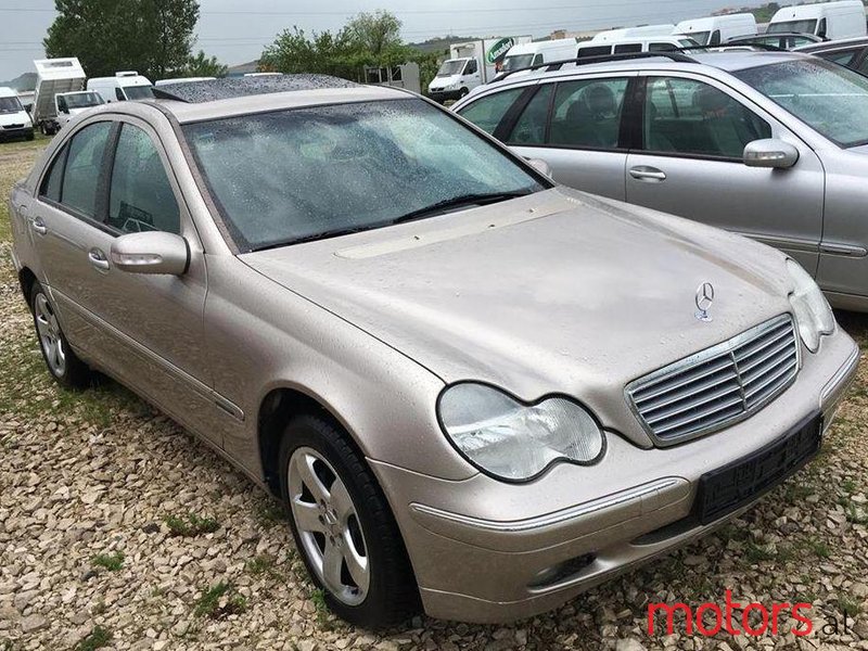 2001' Mercedes-Benz C 220 photo #1