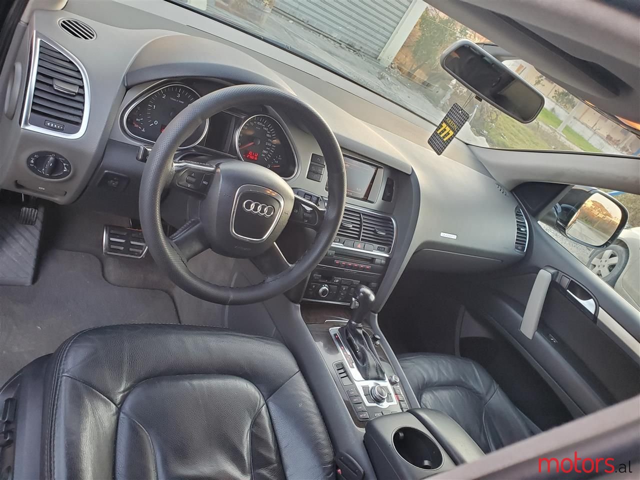 2007' Audi Q7 photo #5