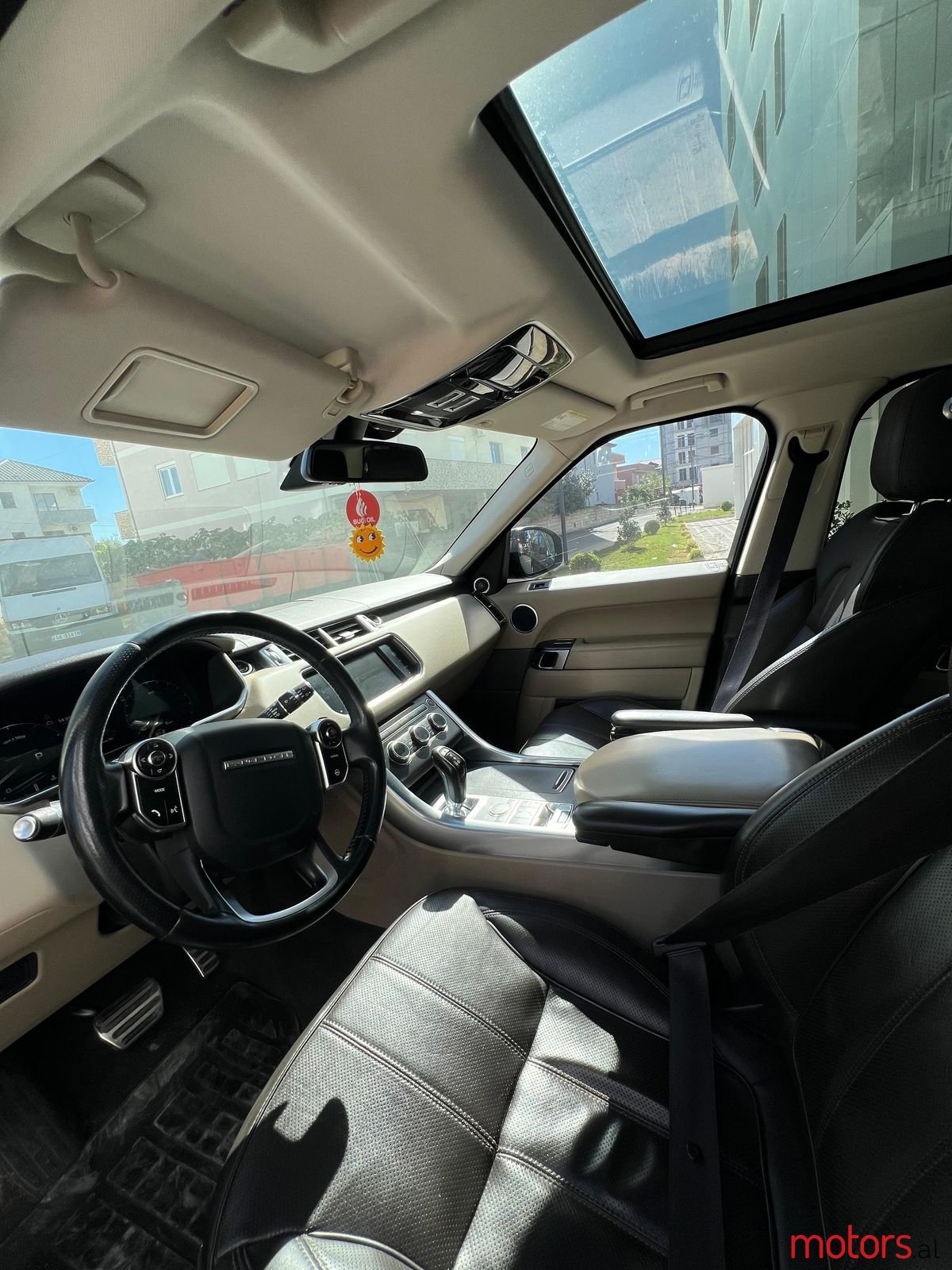 2016' Land Rover Range Rover Sport photo #4
