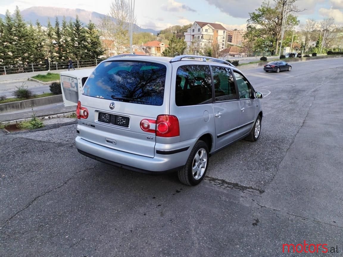 2007' Volkswagen Sharan photo #3