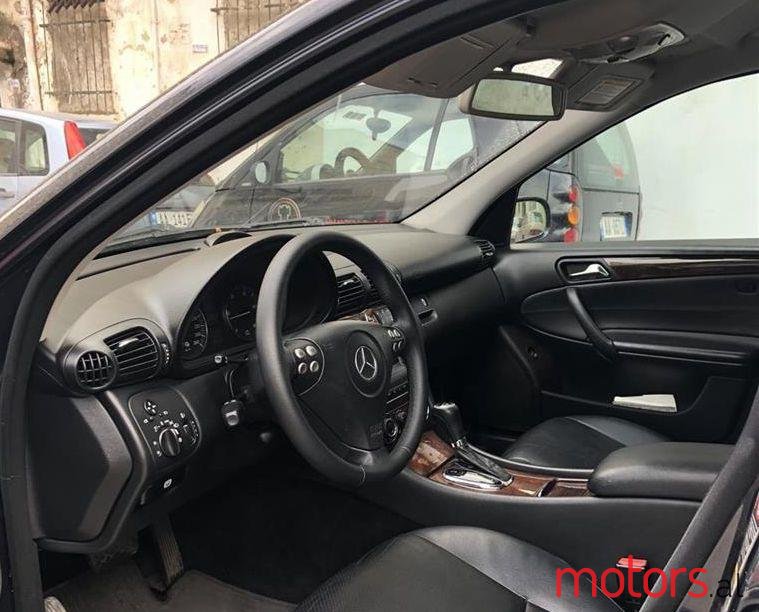 2005' Mercedes-Benz C 220 photo #2