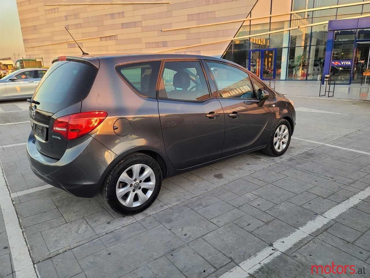 2011' Opel Meriva photo #3