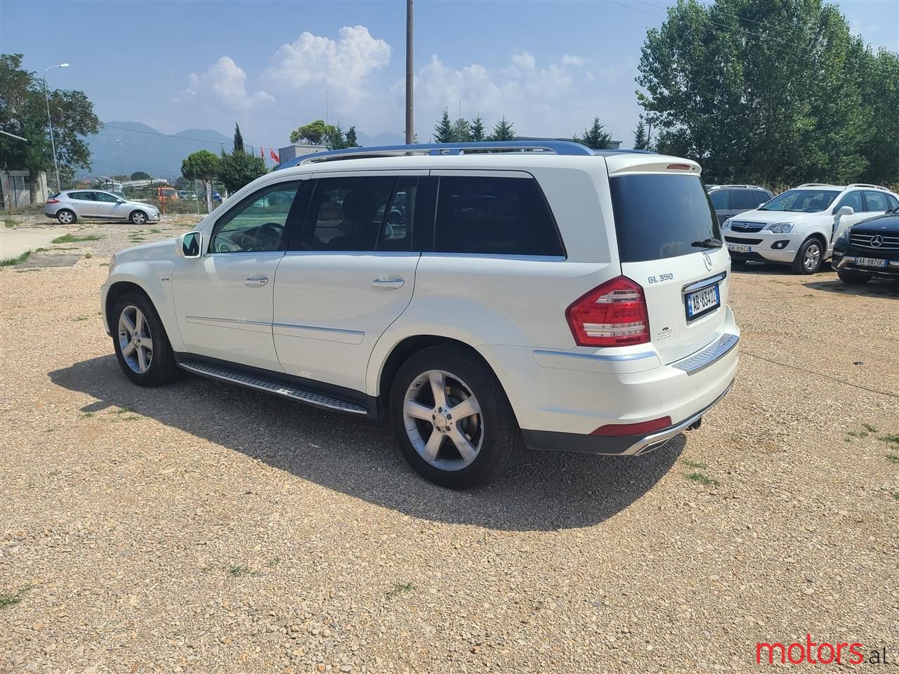 2010' Mercedes-Benz GL 350 photo #4