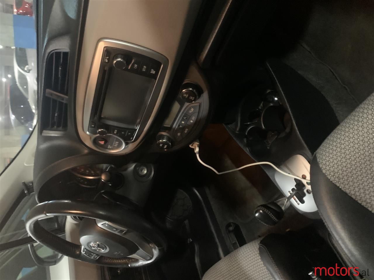 2012' Toyota Yaris photo #6