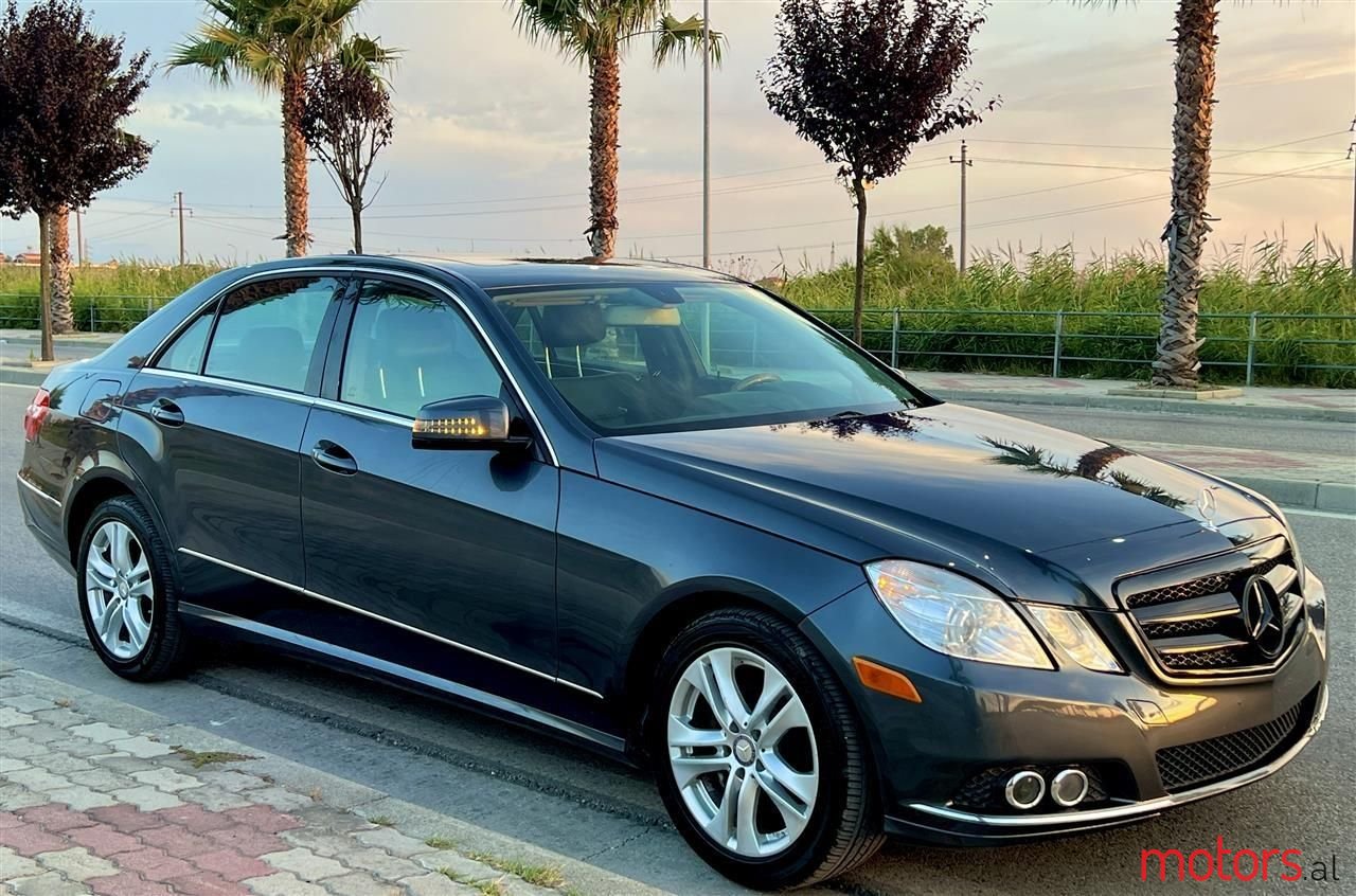 2011' Mercedes-Benz E 350 photo #1