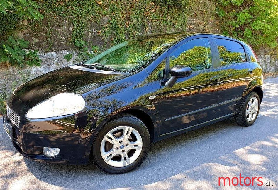 2008' Fiat Punto photo #1