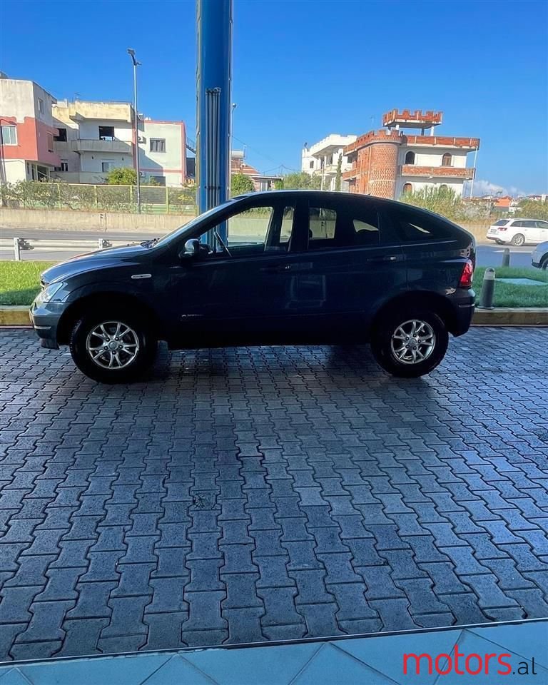 2010' SsangYong Actyon photo #3