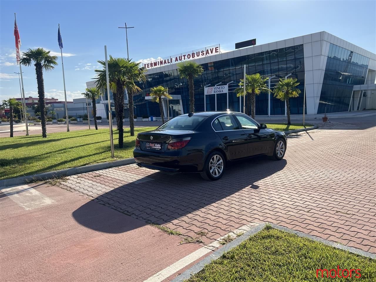 2005' BMW 530 photo #2