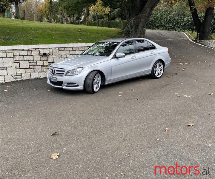 2011' Mercedes-Benz C 220 photo #1