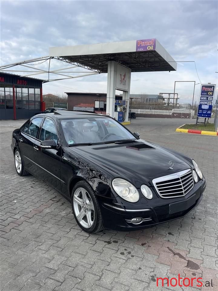 2007' Mercedes-Benz E 320 photo #3