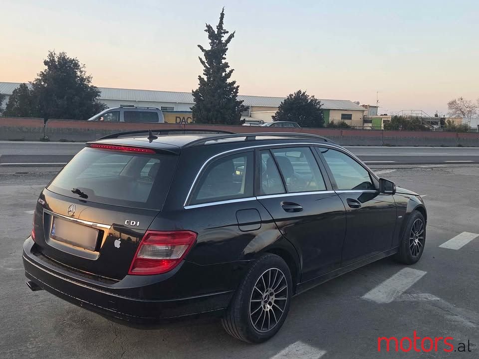 2010' Mercedes-Benz 220 photo #5