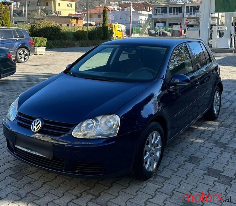 2005' Volkswagen Golf photo #1