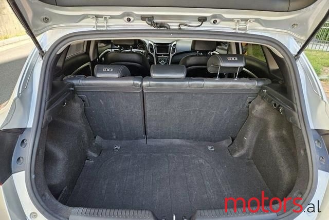 2016' Hyundai i30 photo #4