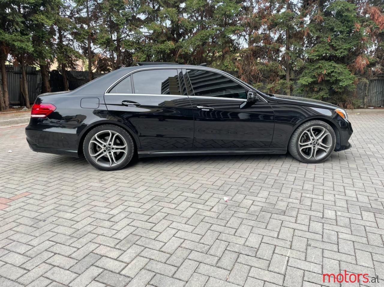 2014' Mercedes-Benz E 250 photo #2