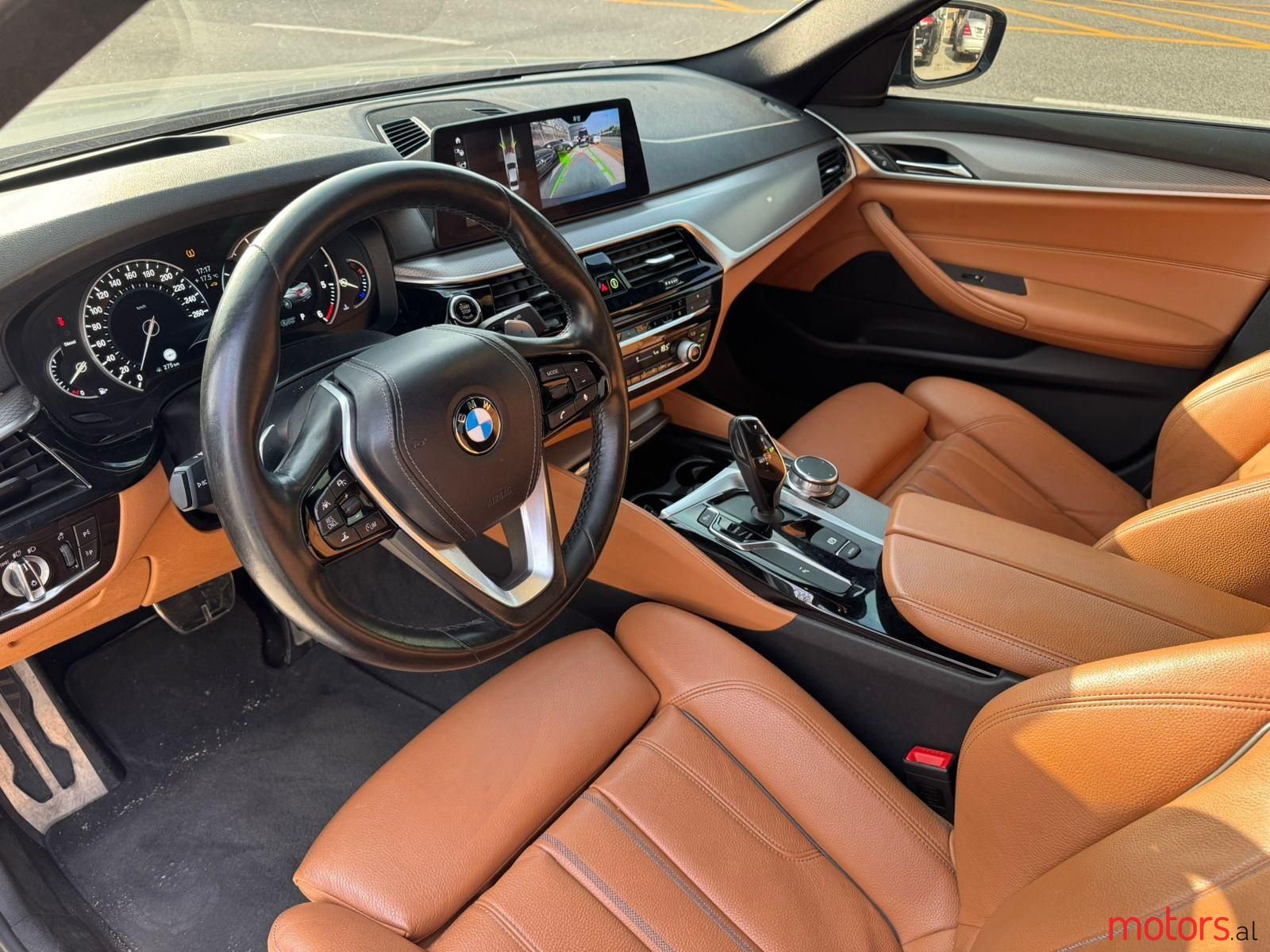 2017' BMW 520 photo #3