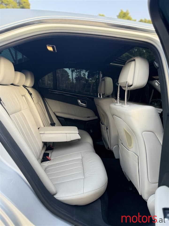 2010' Mercedes-Benz E 500 photo #5