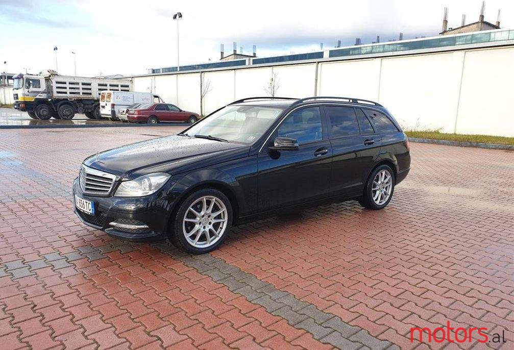 2012' Mercedes-Benz C 200 photo #1