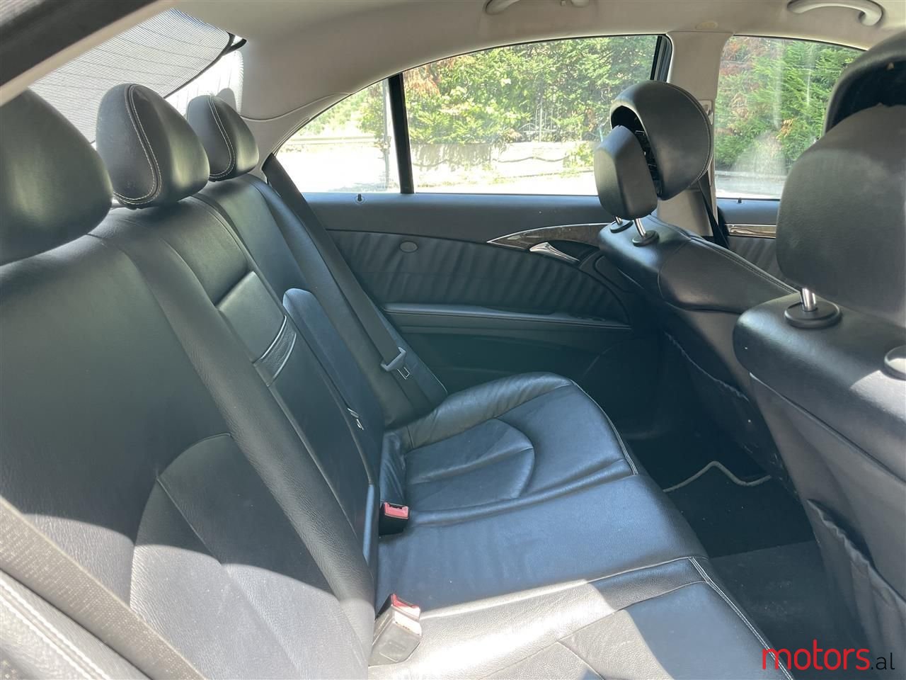 2007' Mercedes-Benz E 320 photo #6