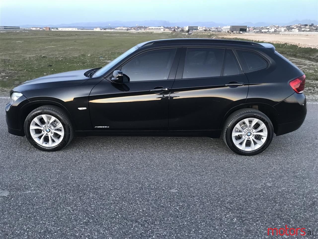 2011' BMW X1 photo #2