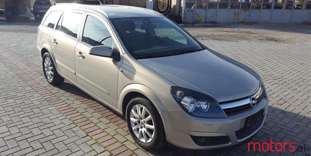 2005' Opel Astra photo #1