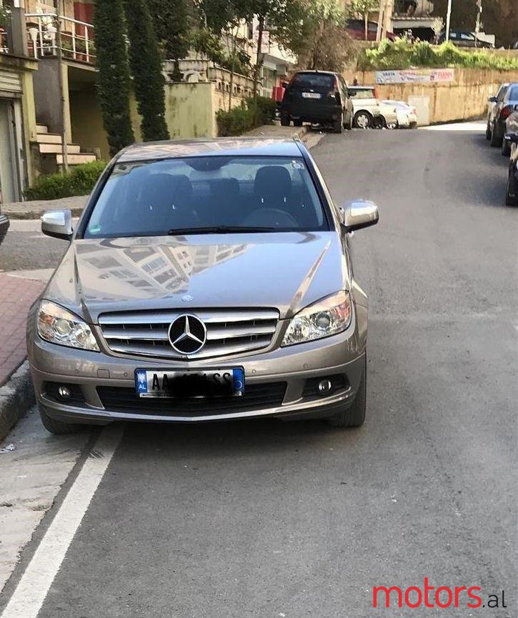 2009' Mercedes-Benz C 200 photo #1