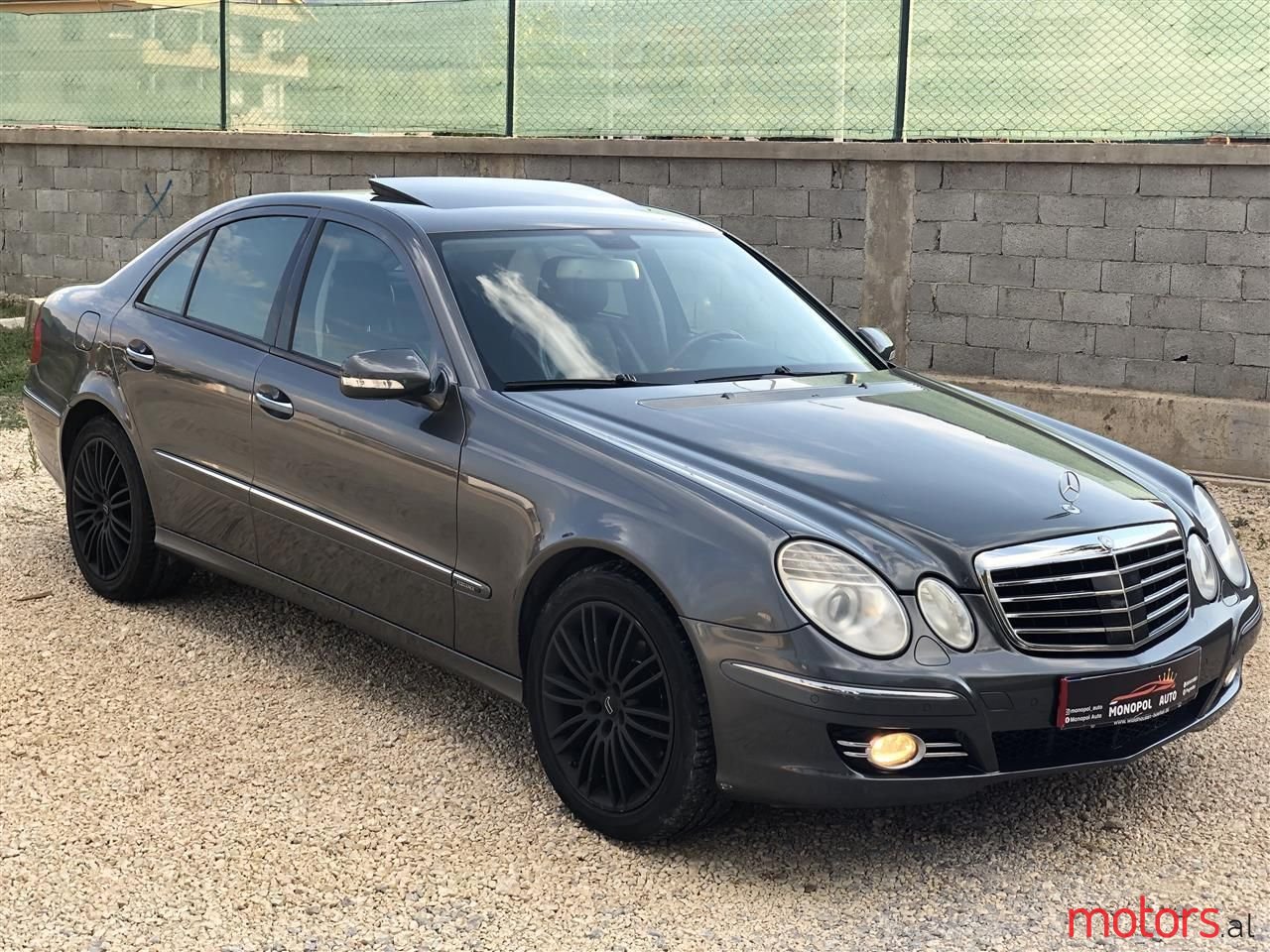 2006' Mercedes-Benz E 320 photo #1