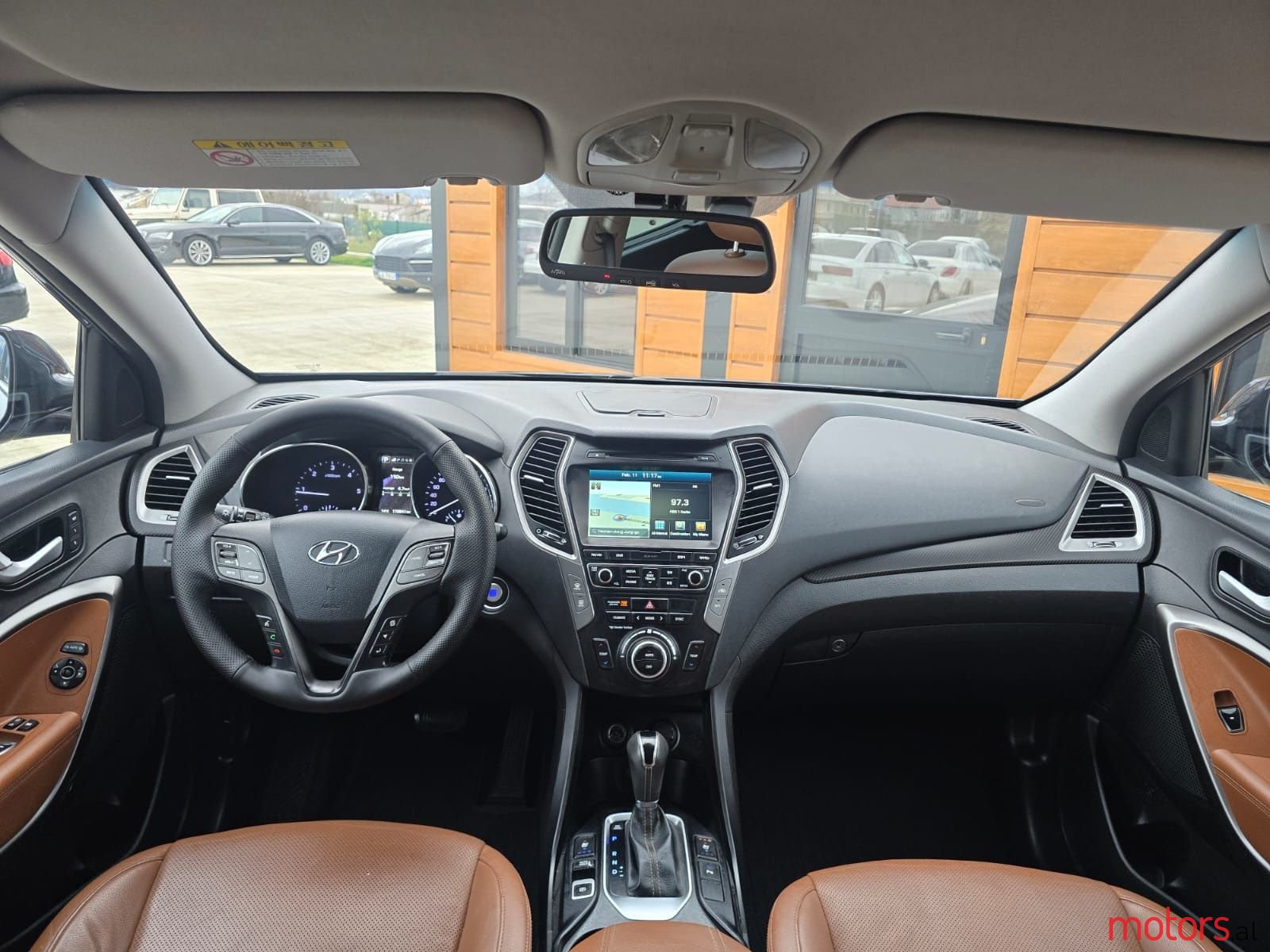 2015' Hyundai Santa Fe photo #5