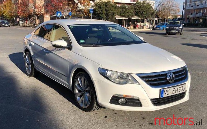 2010' Volkswagen CC photo #1