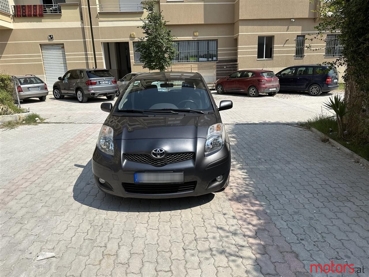 2009' Toyota Yaris photo #3