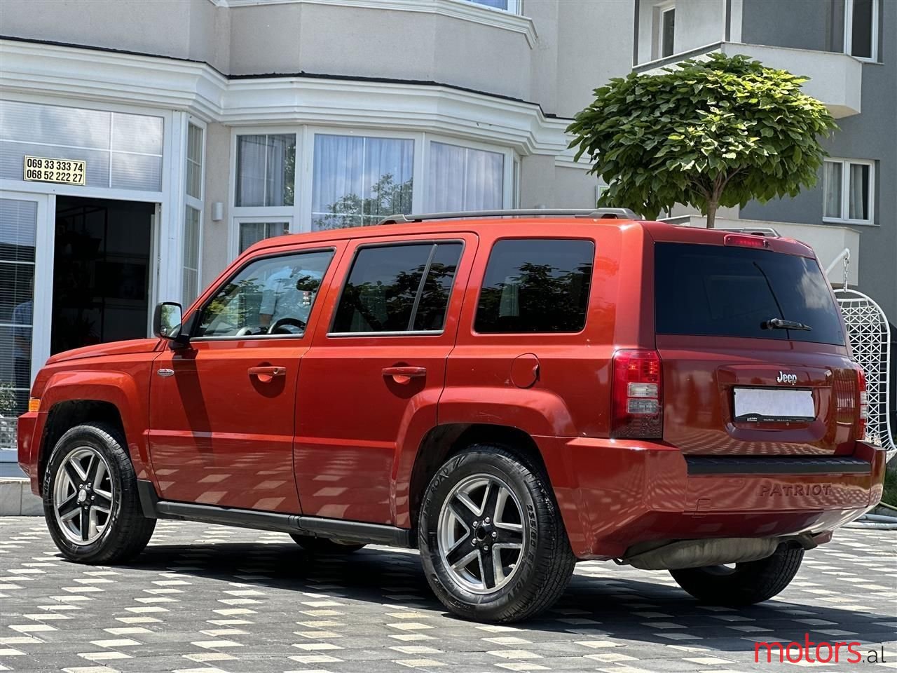 2011' Jeep Patriot photo #2