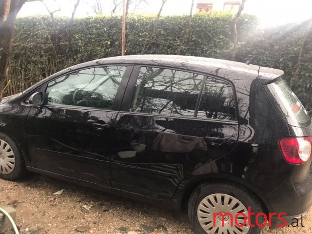 2006' Volkswagen Golf photo #4