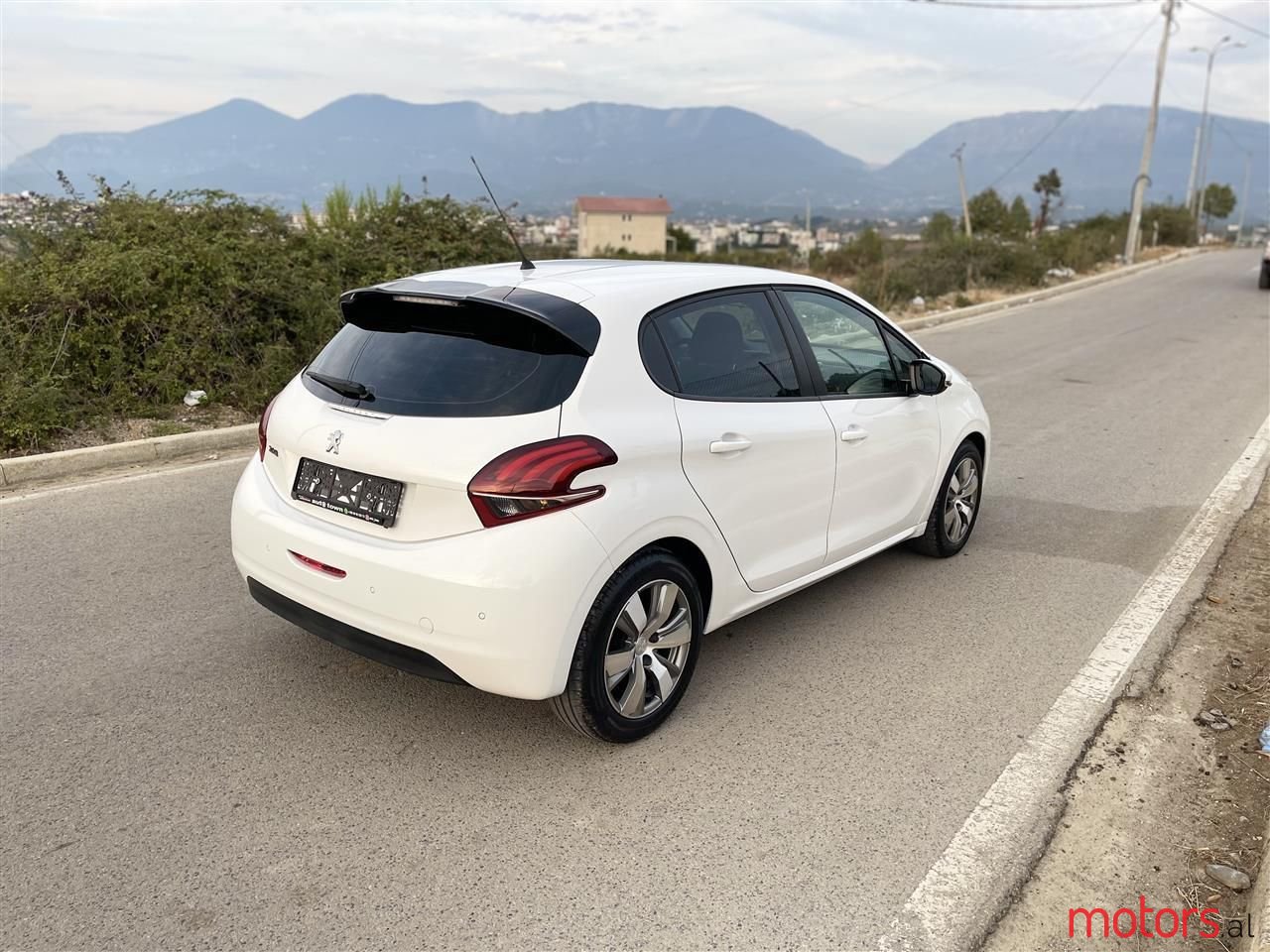 2018' Peugeot 208 photo #3