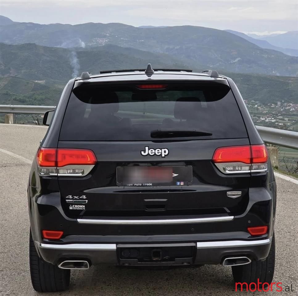 2015' Jeep Grand Cherokee photo #2