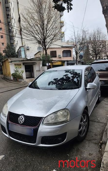 2007' Volkswagen Golf photo #3