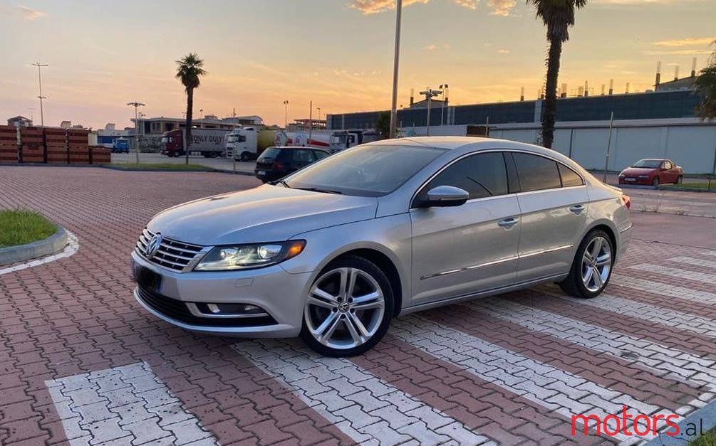 2013' Volkswagen Passat CC photo #1