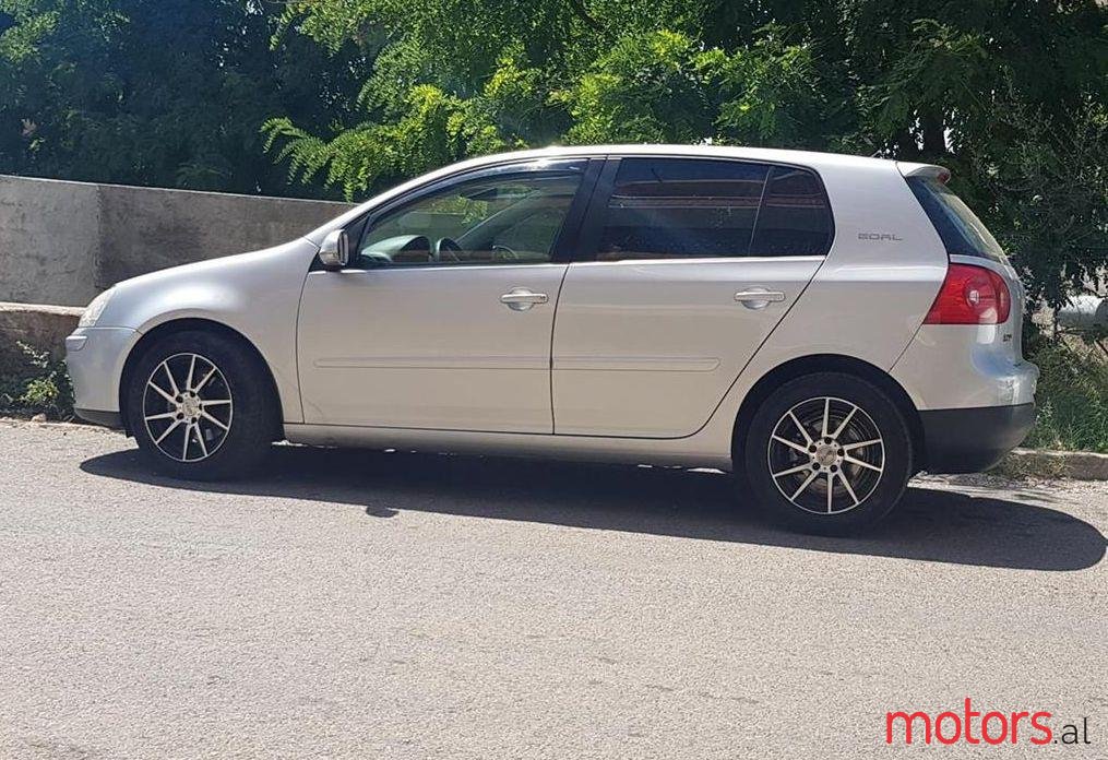 2006' Volkswagen Golf photo #1