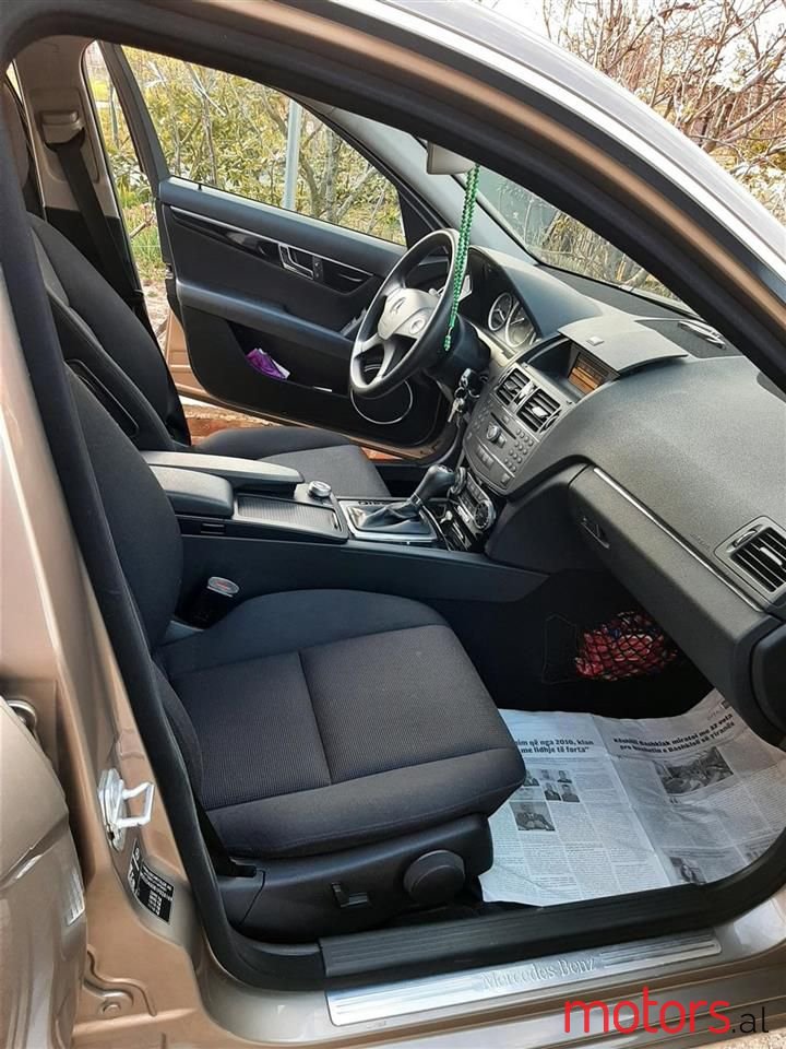 2008' Mercedes-Benz C 220 photo #4