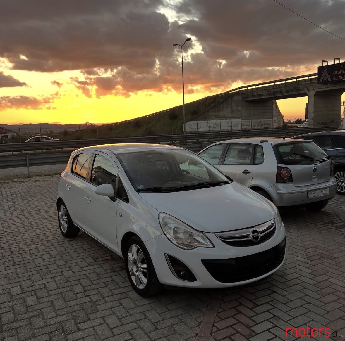 2011' Opel Corsa photo #2