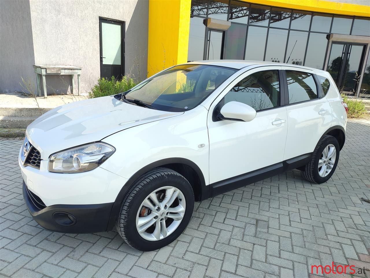 2011' Nissan Qashqai photo #1