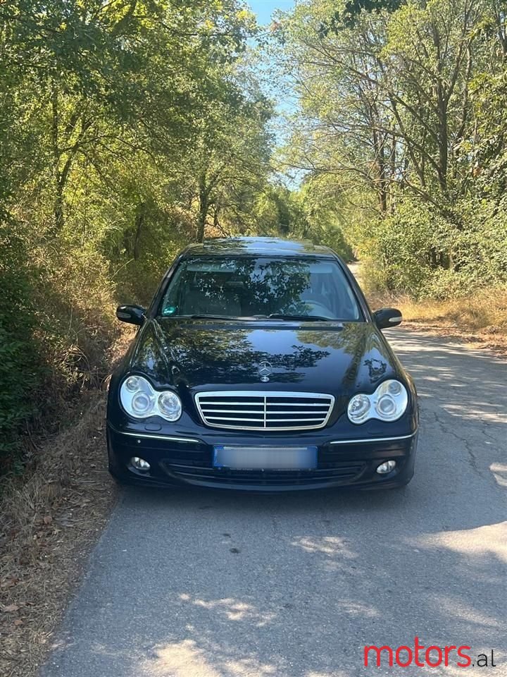 2005' Mercedes-Benz C 320 photo #1