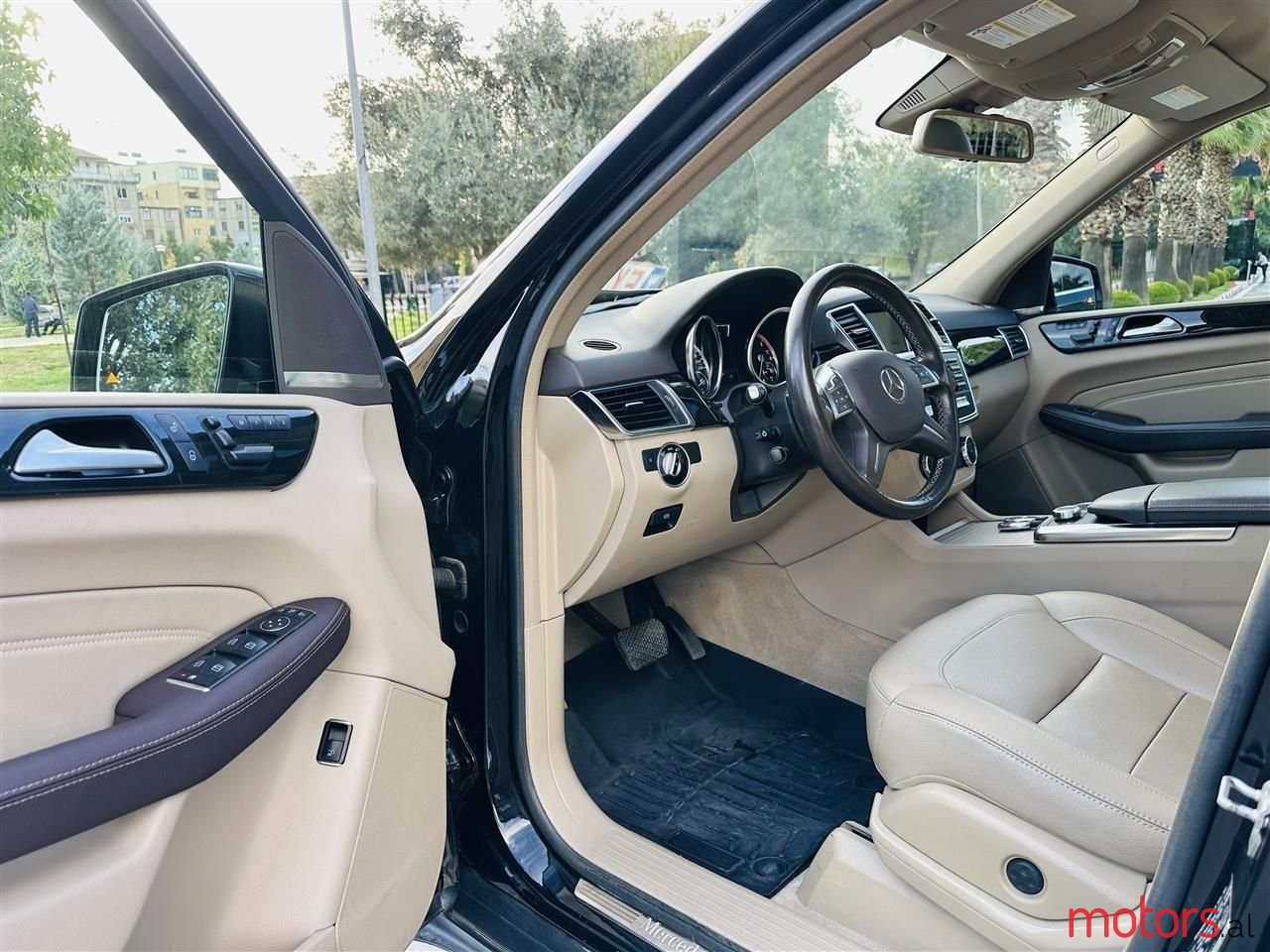 2013' Mercedes-Benz ML 350 photo #5