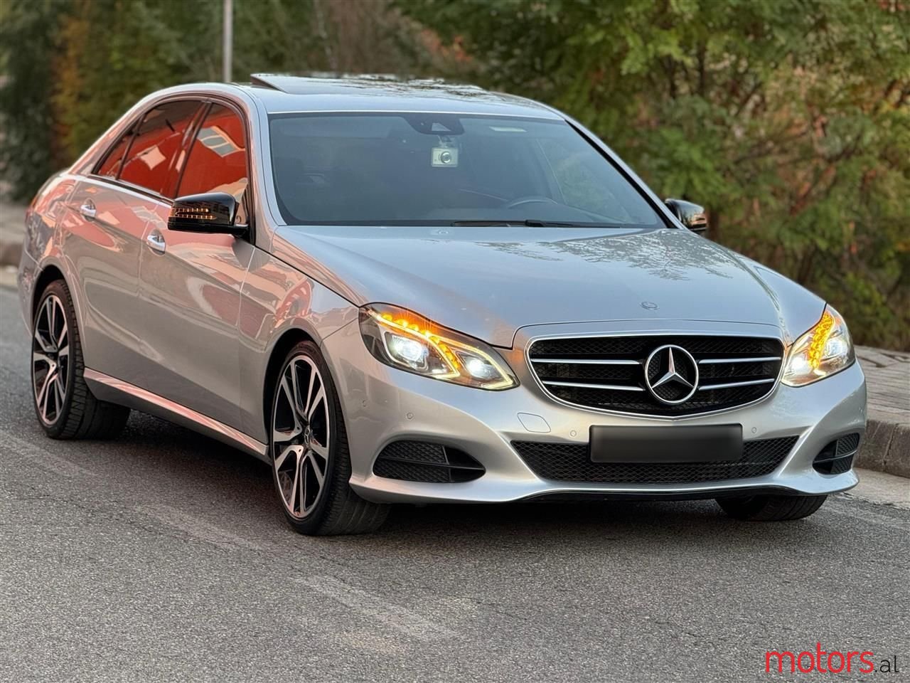 2016' Mercedes-Benz E 220 photo #3