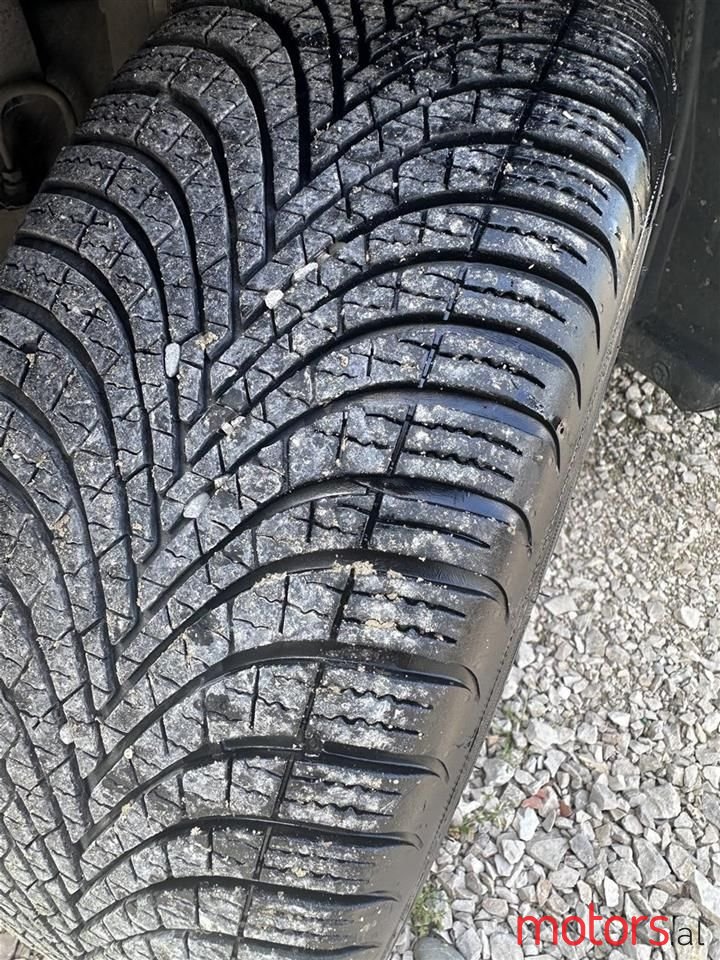 2010' Ford Fiesta photo #6