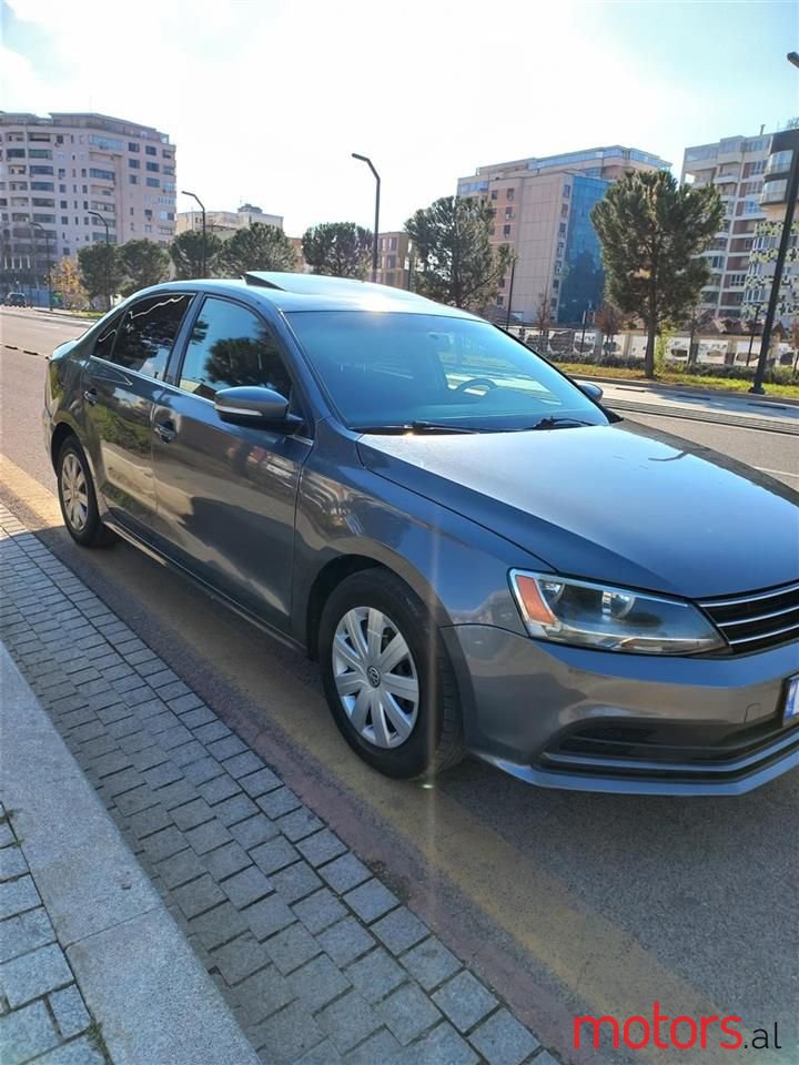 2015' Volkswagen Jetta photo #3