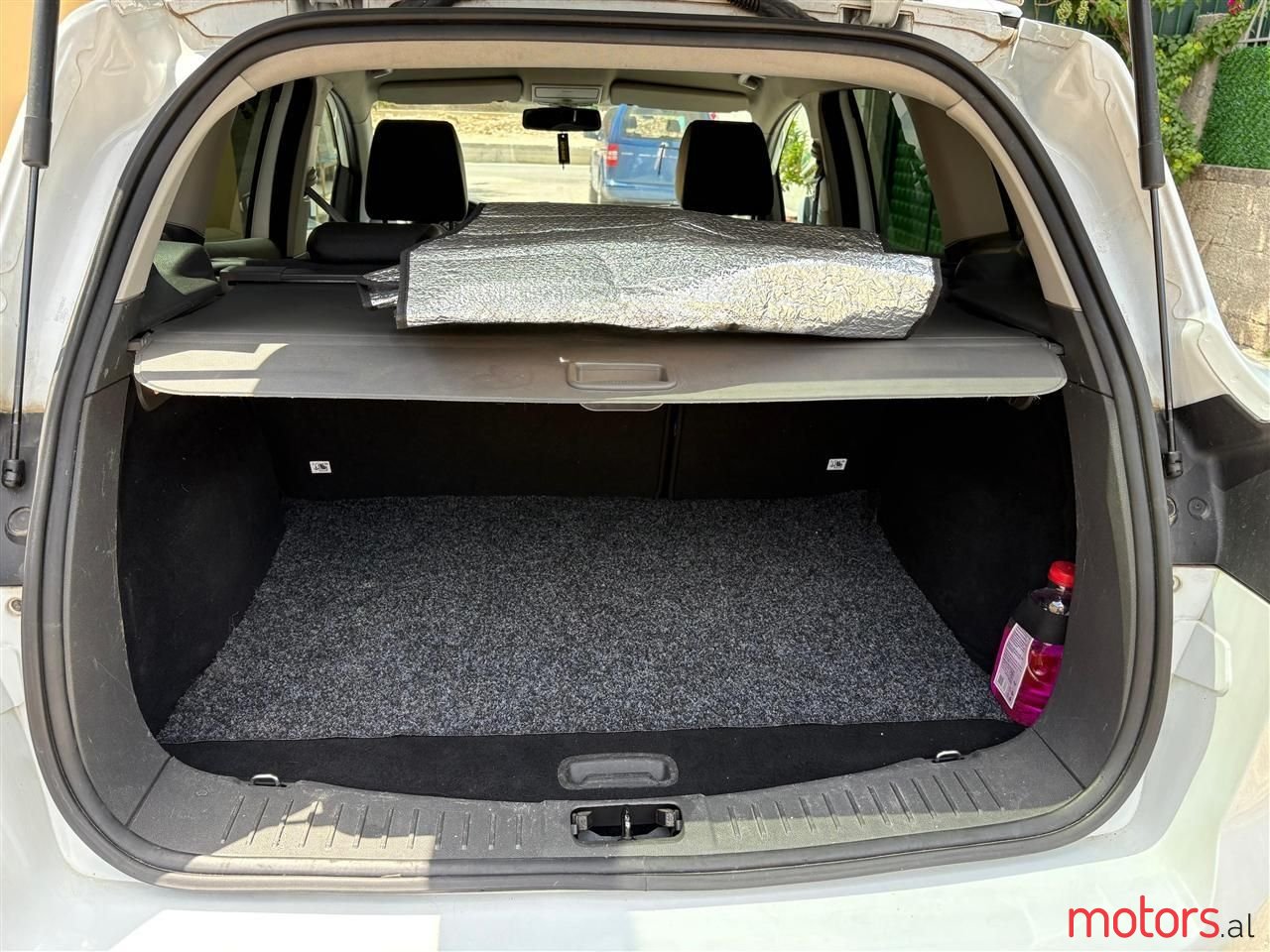 2011' Ford Kuga photo #5