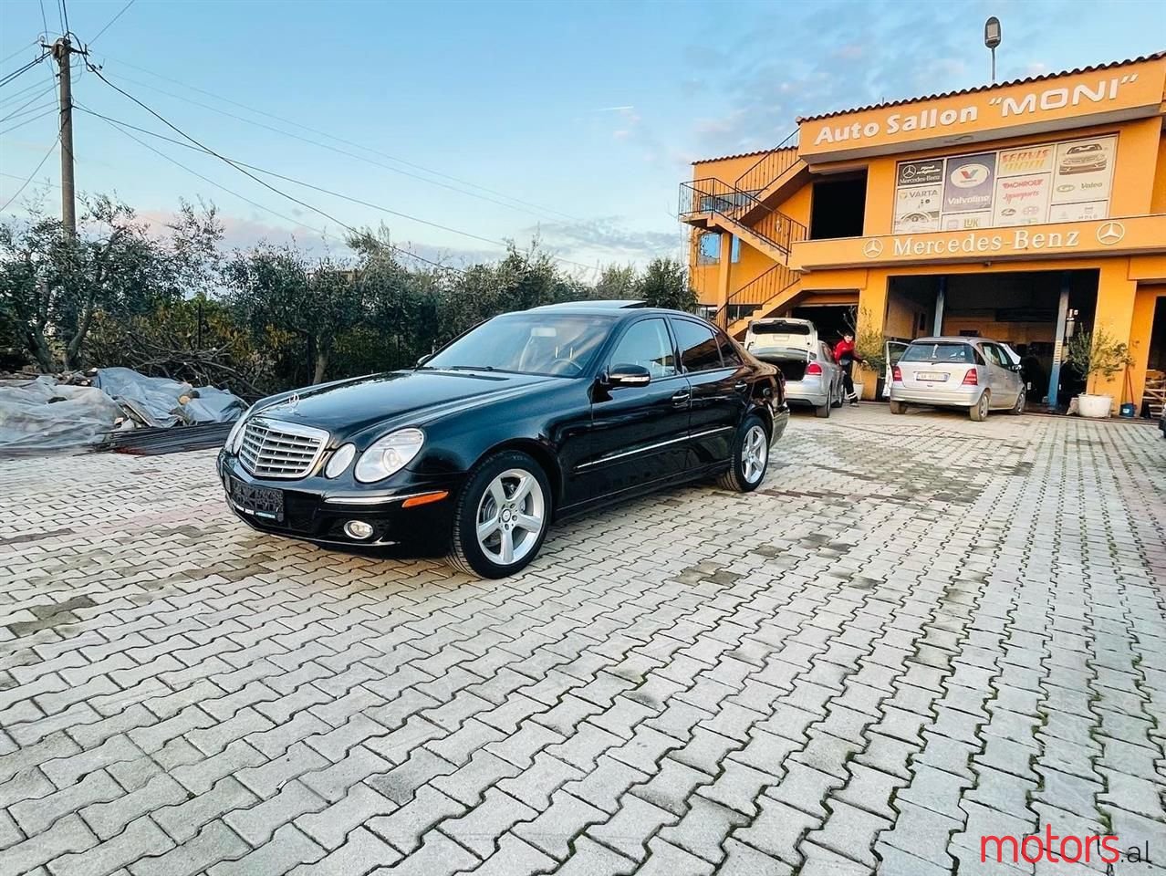 2008' Mercedes-Benz E 300 photo #4